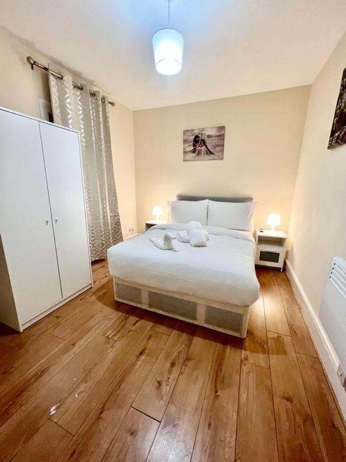 Studio Flat In Colliers Wood Apartment London Bagian luar foto